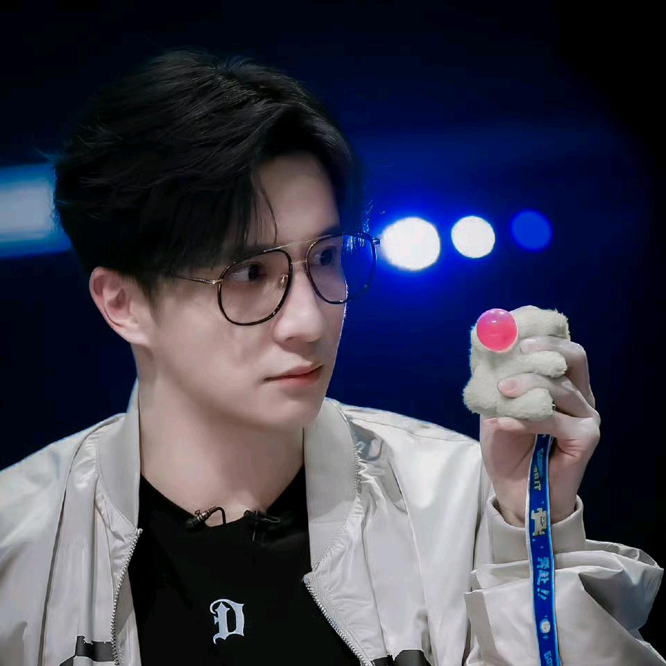 joker（和薛握4次手版）