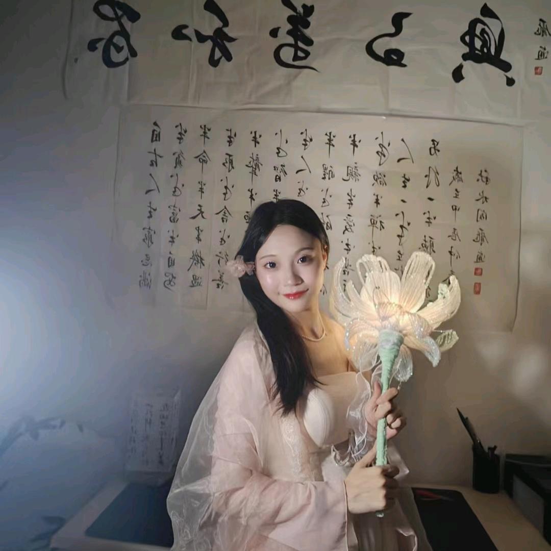 蜉蝣..