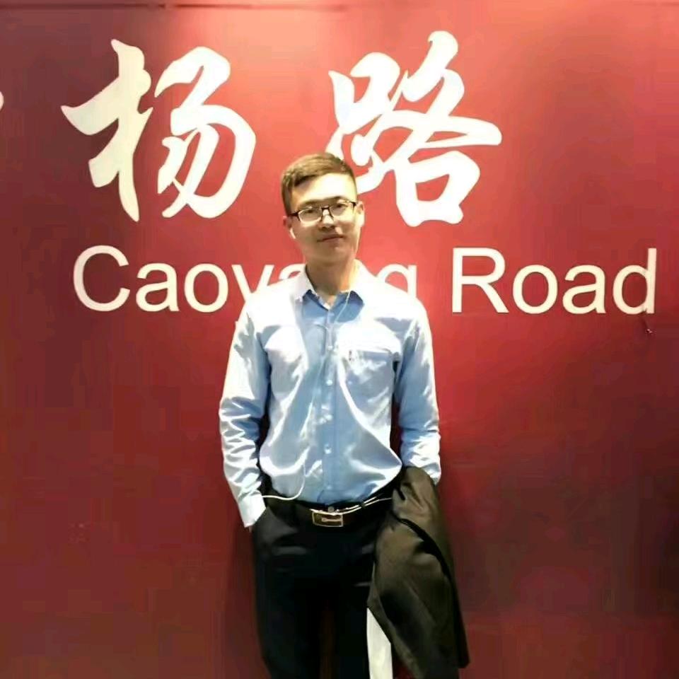 王堃