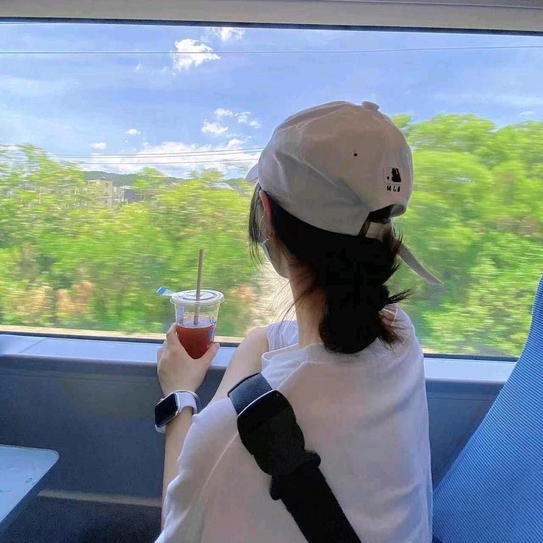 阳阳追剧😊😊