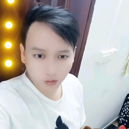 幸福安康，蛇年大吉。