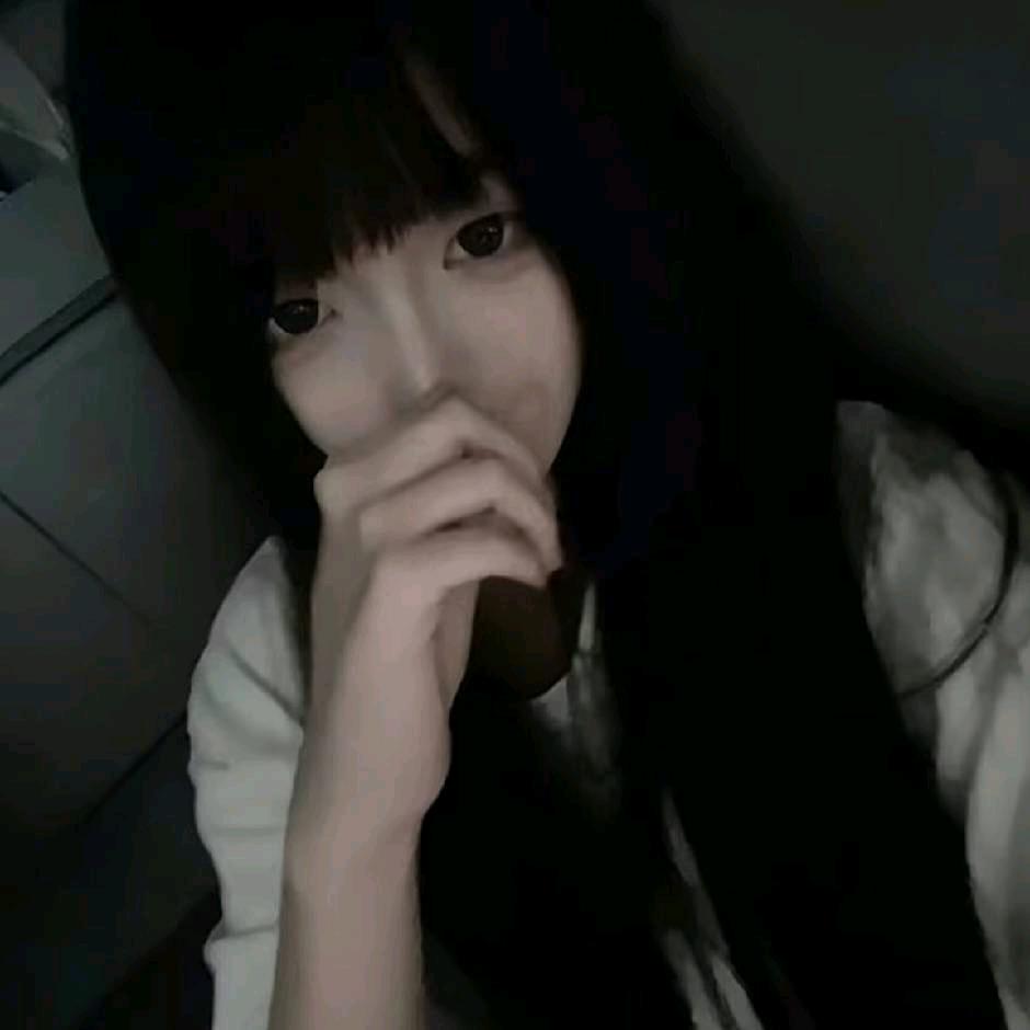 恒瓷美服装店