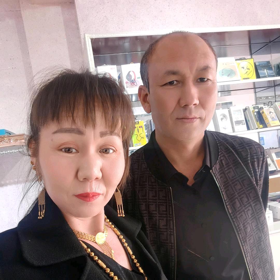 月热古丽