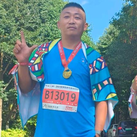 昆明凡小晨电动车