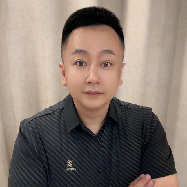 王伟聆听4