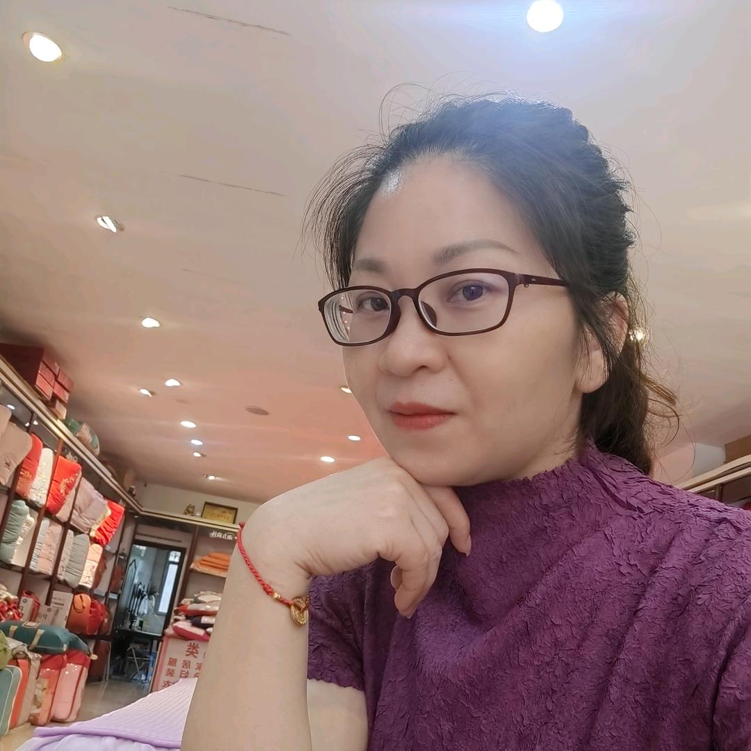 临江南方寝饰床上用品库姐