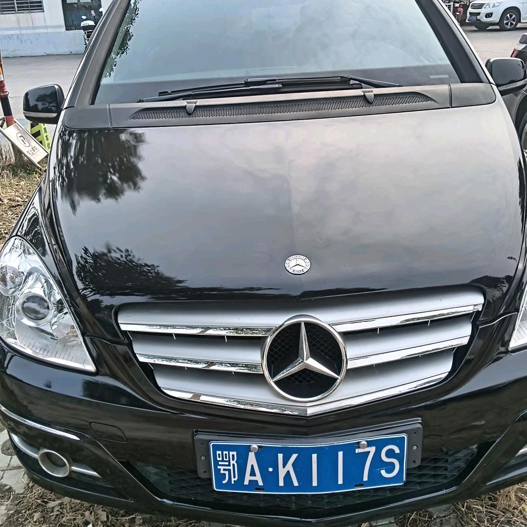 HJ68T1开奔驰