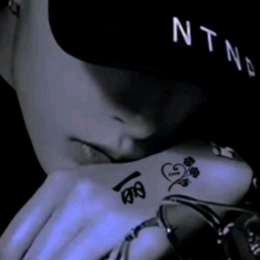 洅回首恍然如夢