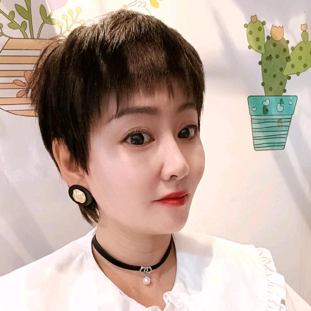 玲珑阁服装店