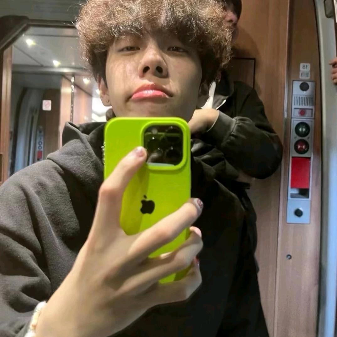 少爷.