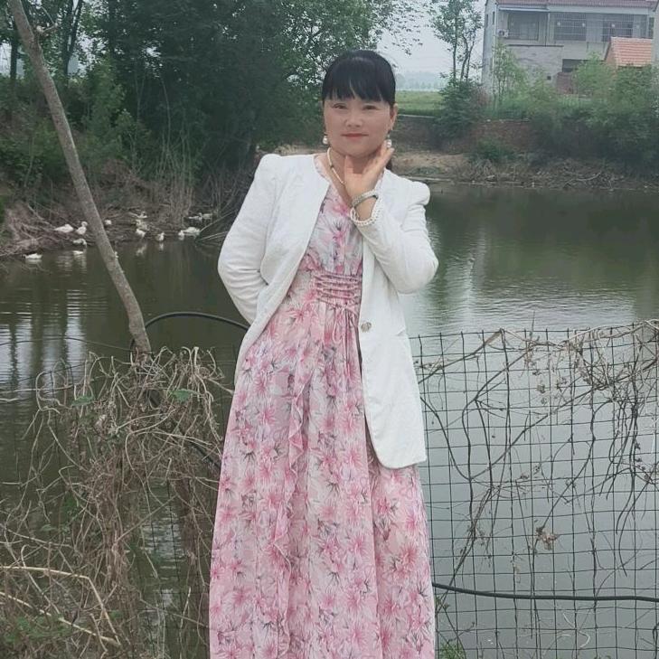 闫春梅婚庆演艺公司