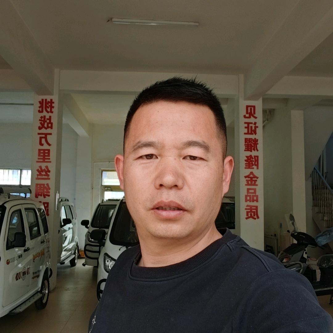 新疆阿克苏耀隆燃油车电动车