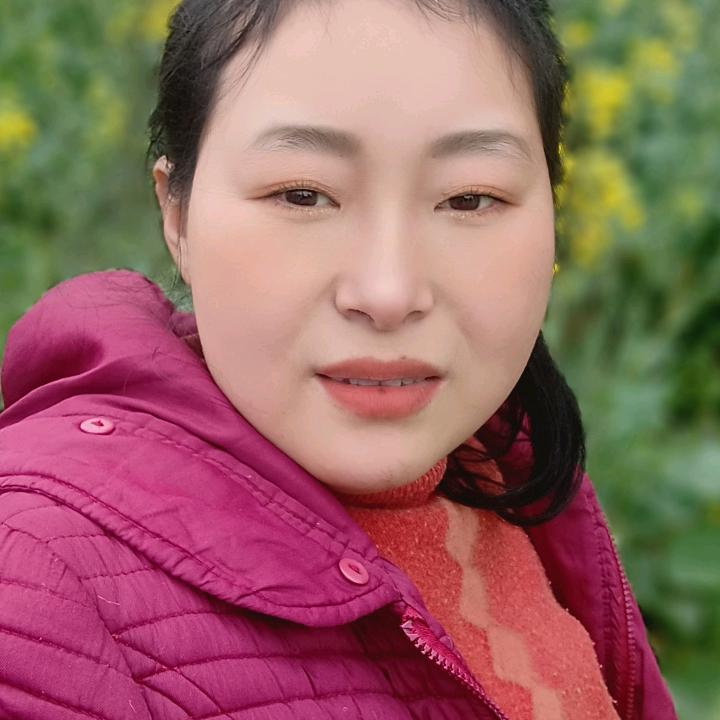 容容妈:每天早上。7点半。直播