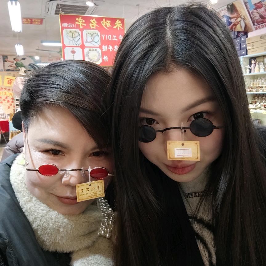 银基二姐工厂轻货店.
