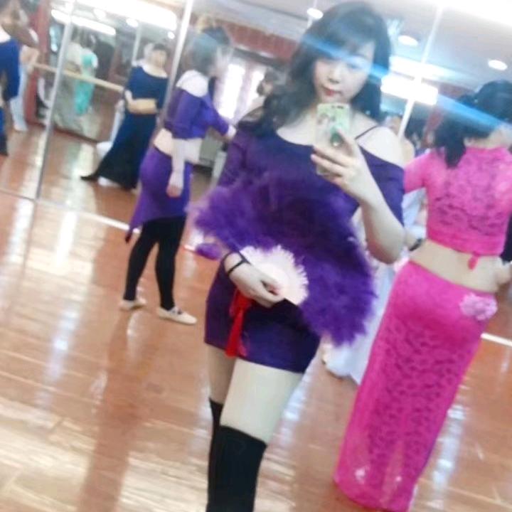 欣，如芷水
