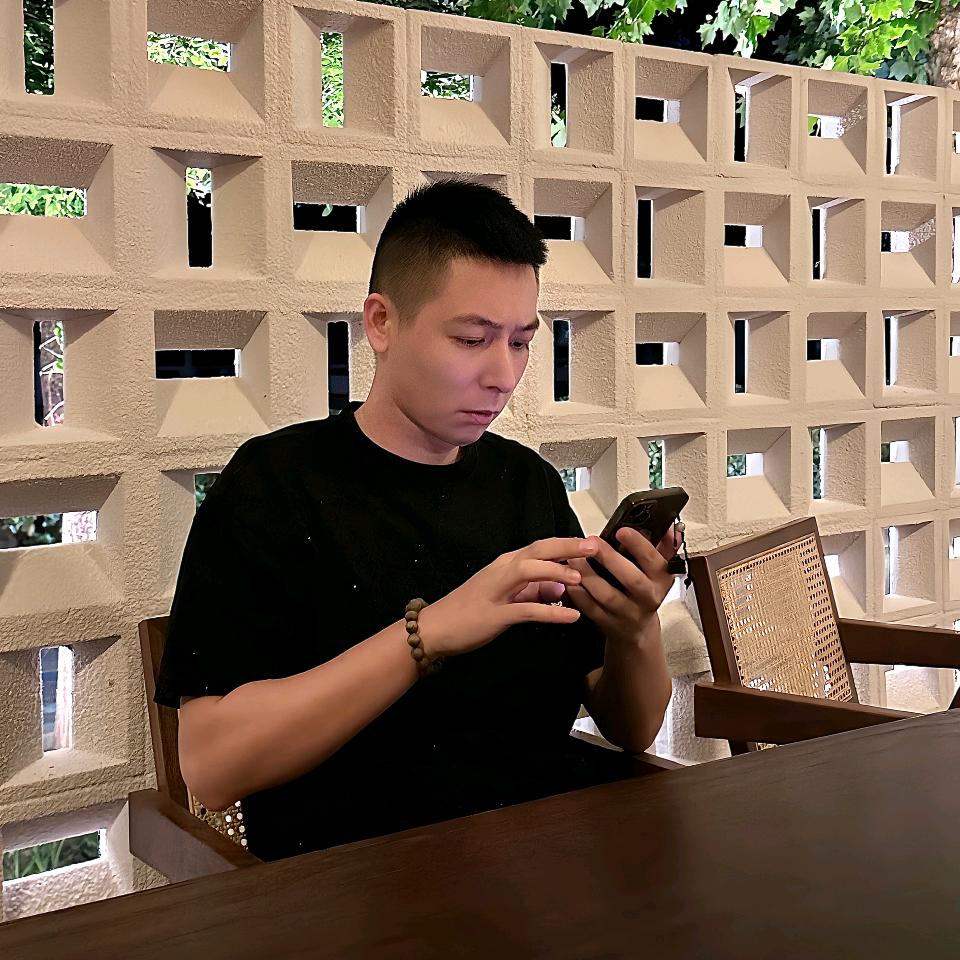 八两情感电台（倾听）