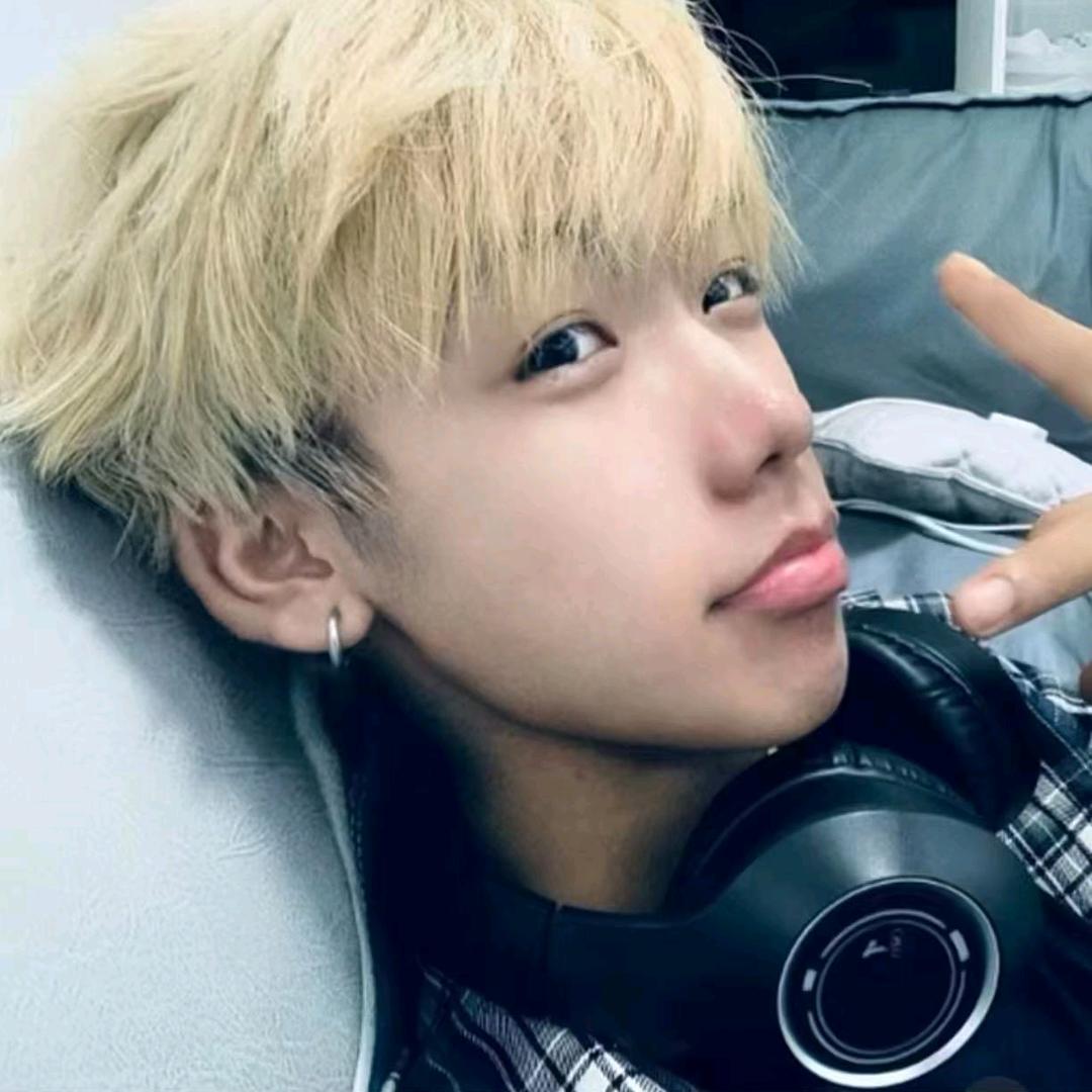 🌞ཉི་😊玛🌗🐕