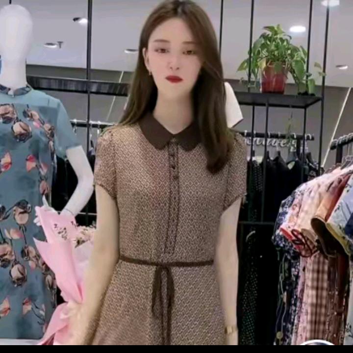 孄姐服饰