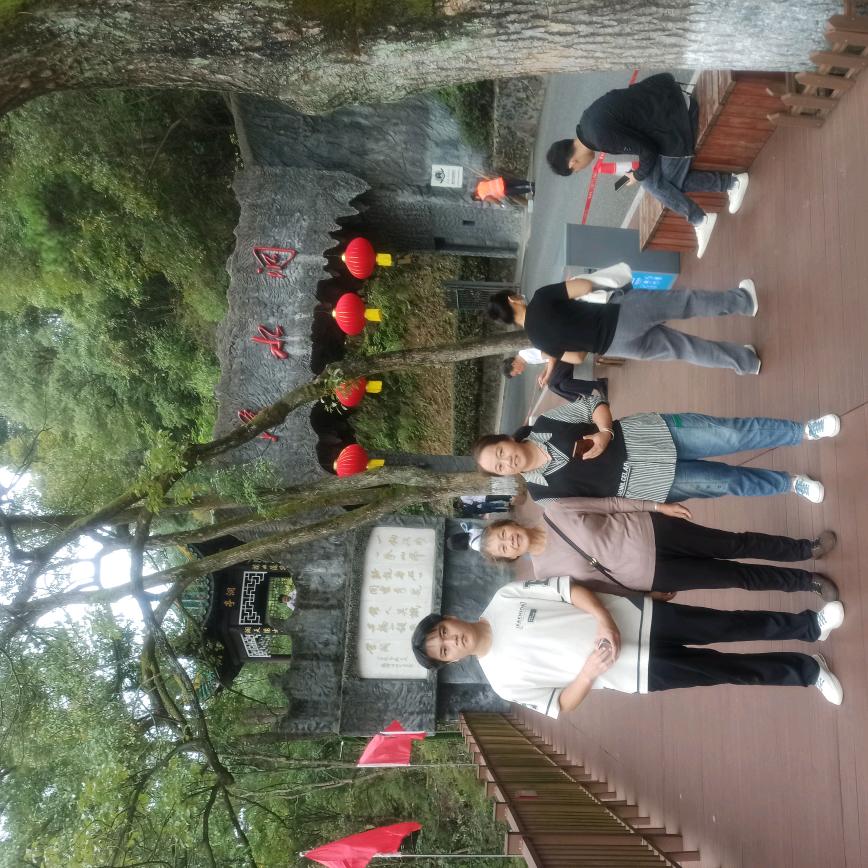 陈师傅专业搭棚。电活1587360719