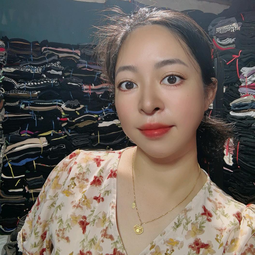 杜圆圆裤子服装工厂