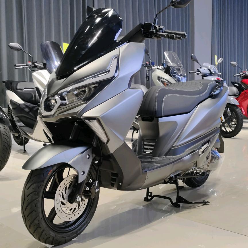 摩托车厂家叁号店