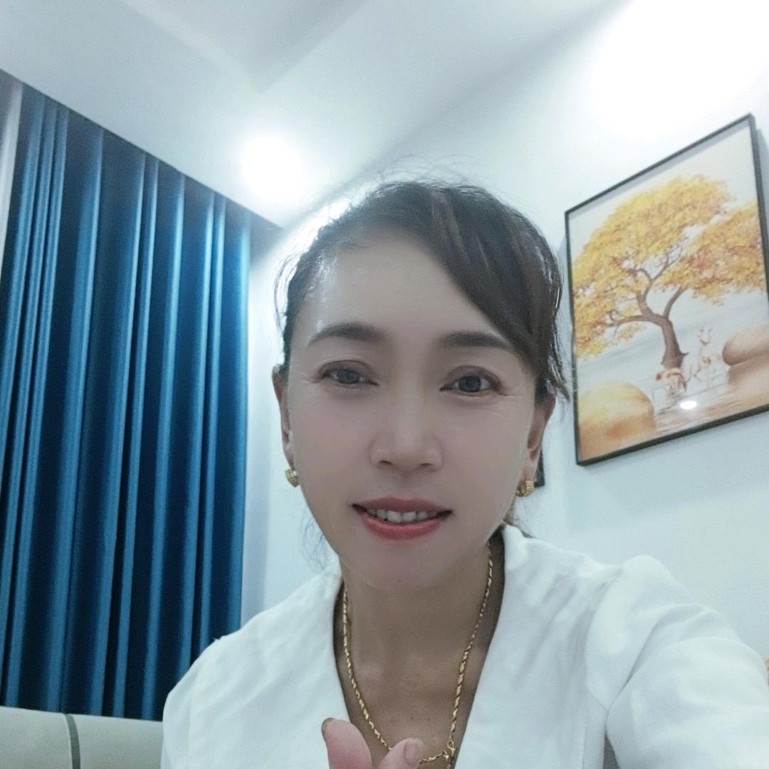 赠人玫瑰  手留余香