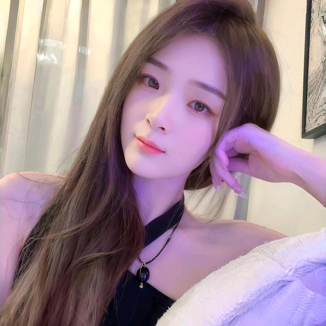 爱睡觉的憨妹妹