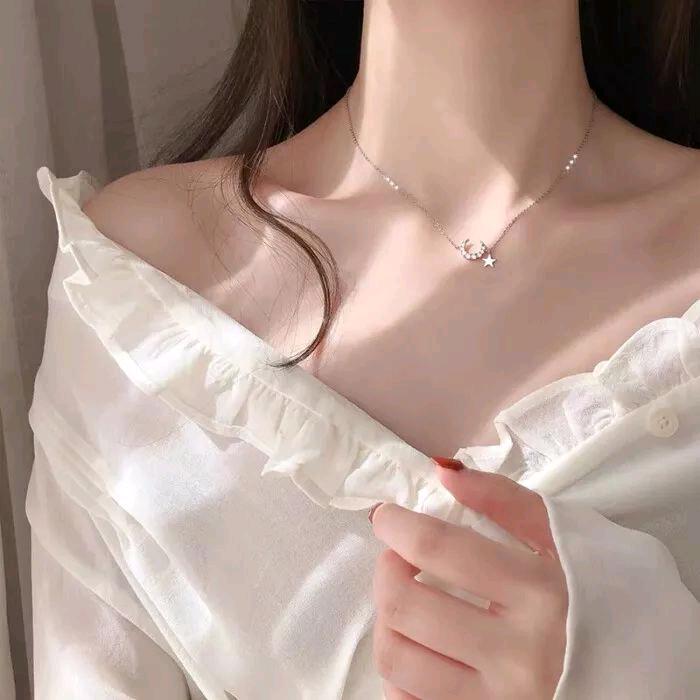 未若柳絮因风起