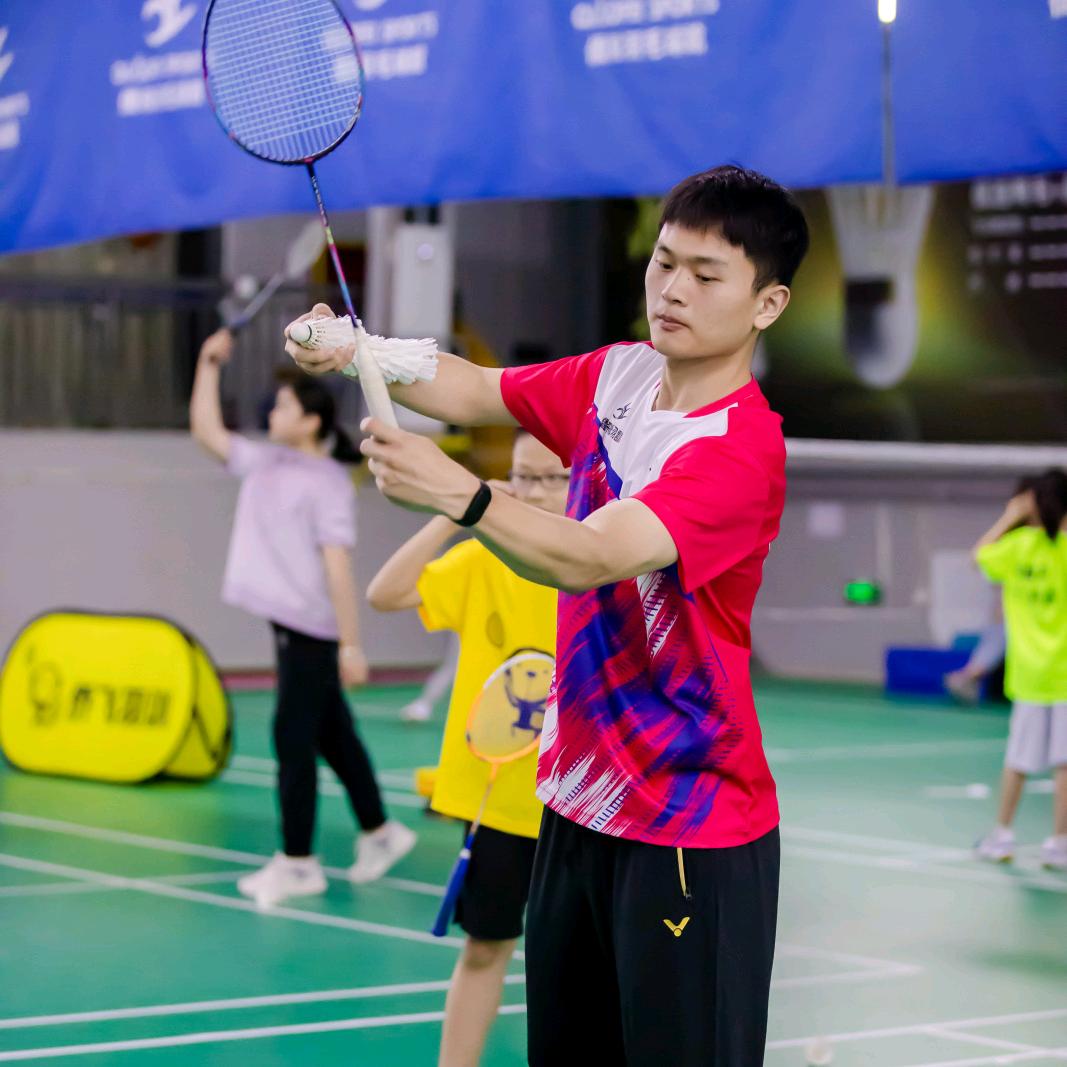 恒世达羽毛球篮球少儿培训馆官方号