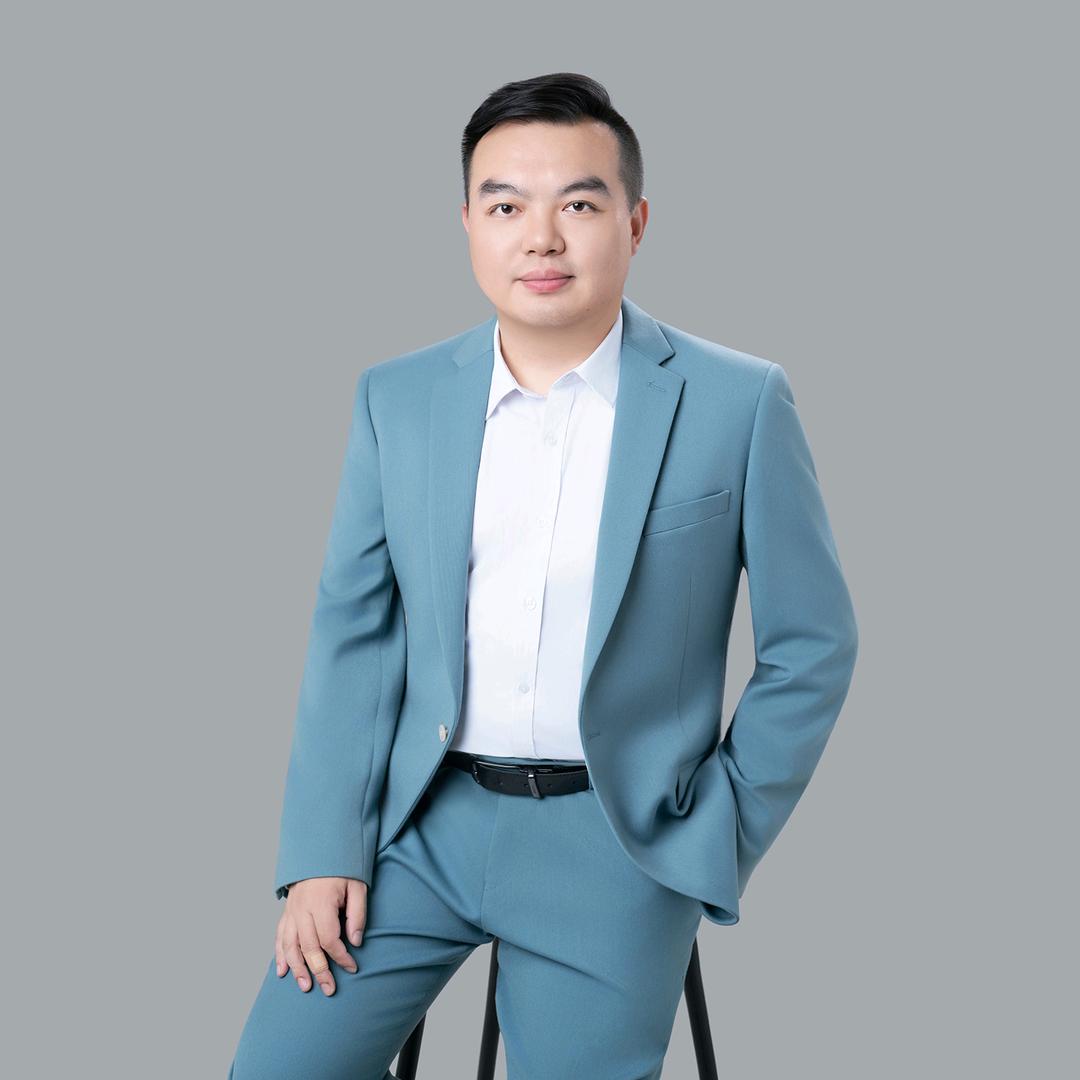 李仟绅爱出差