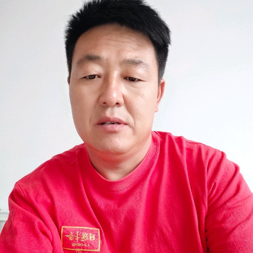 内蒙古呼和浩特市侯哥说车.专业全顺依维柯