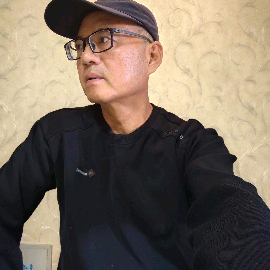 老成哥