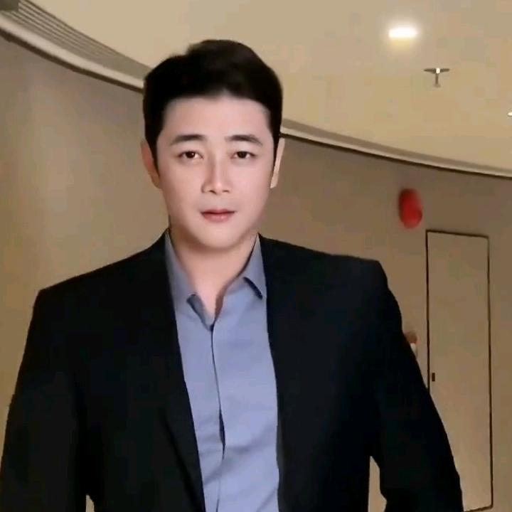 ঞ黄♡̶҉ 子@豪꧔ꦿ