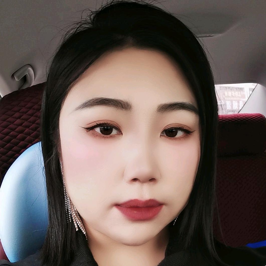 小何老师