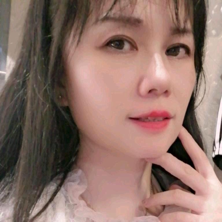 资溪高阜依佳名品女装