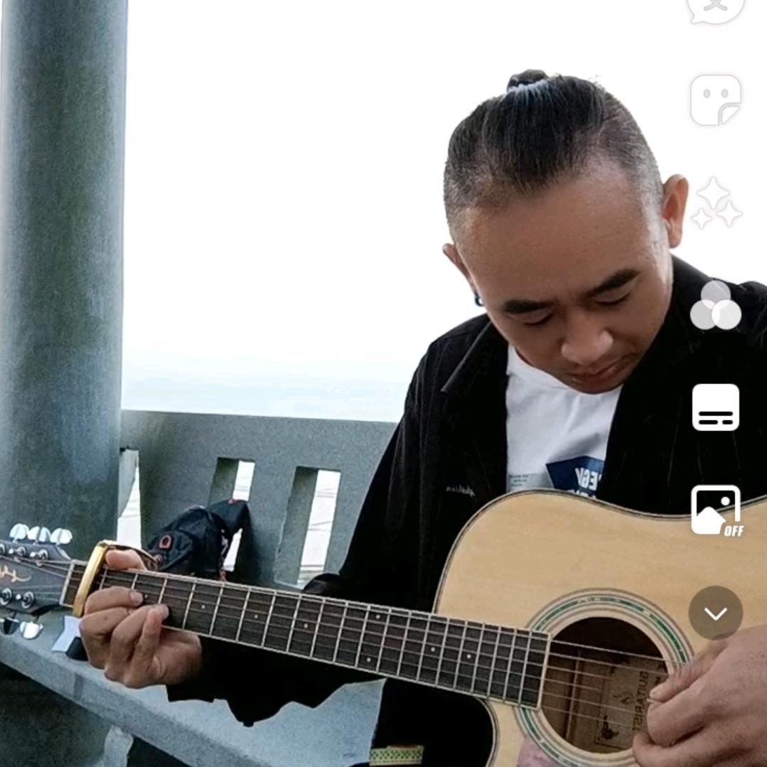 孤狼🎸弹唱
