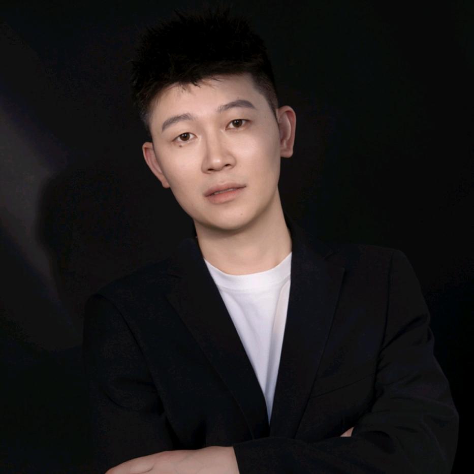一家代颜 阿龙