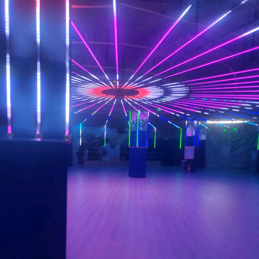 深泽鸿星旱冰场