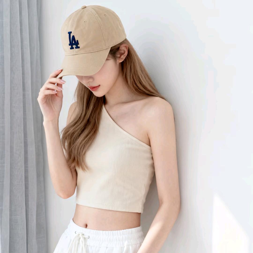 ℳ̶̶̶̶♡̶҉伊宝宝💫