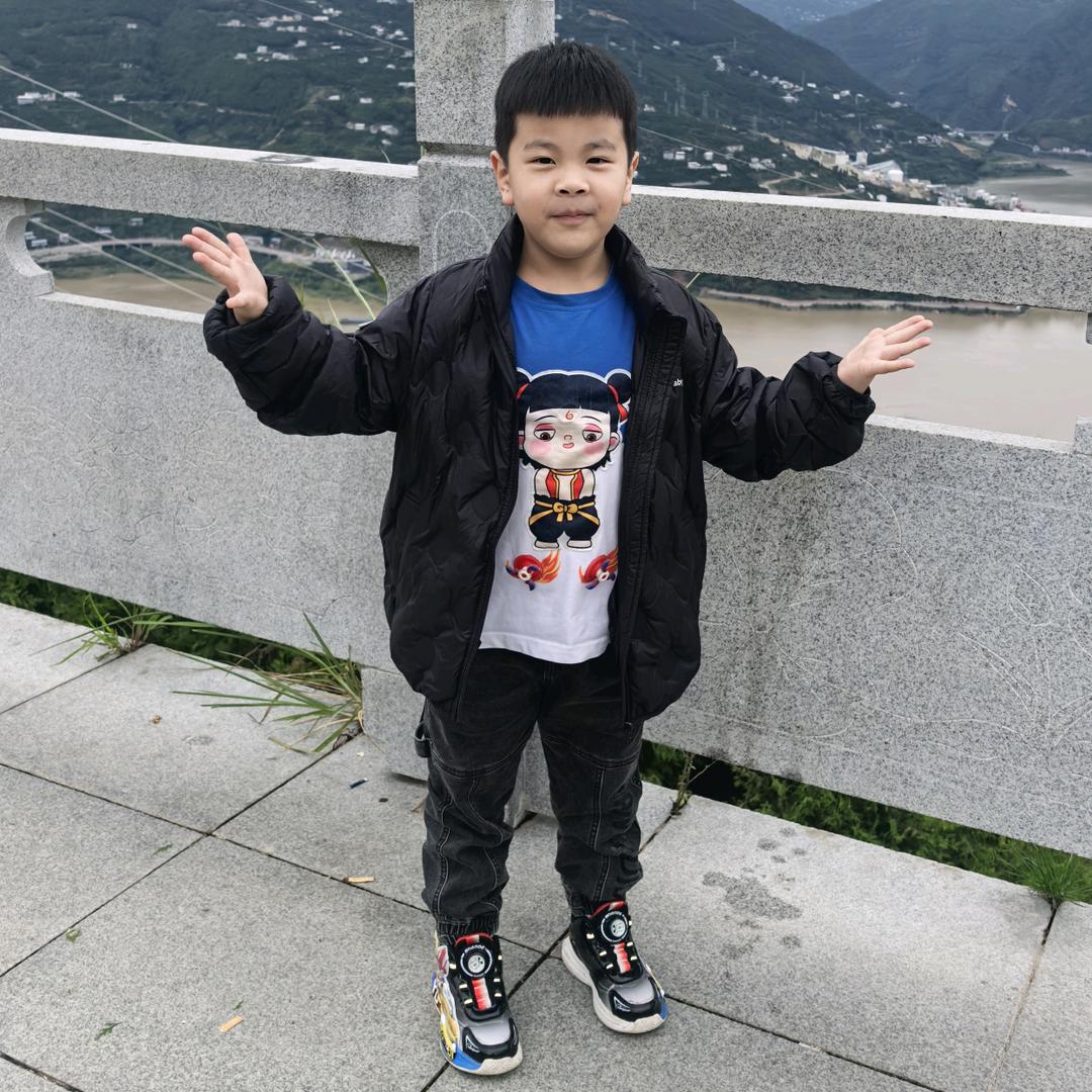 建始宝驹汽修＋健食炒饭