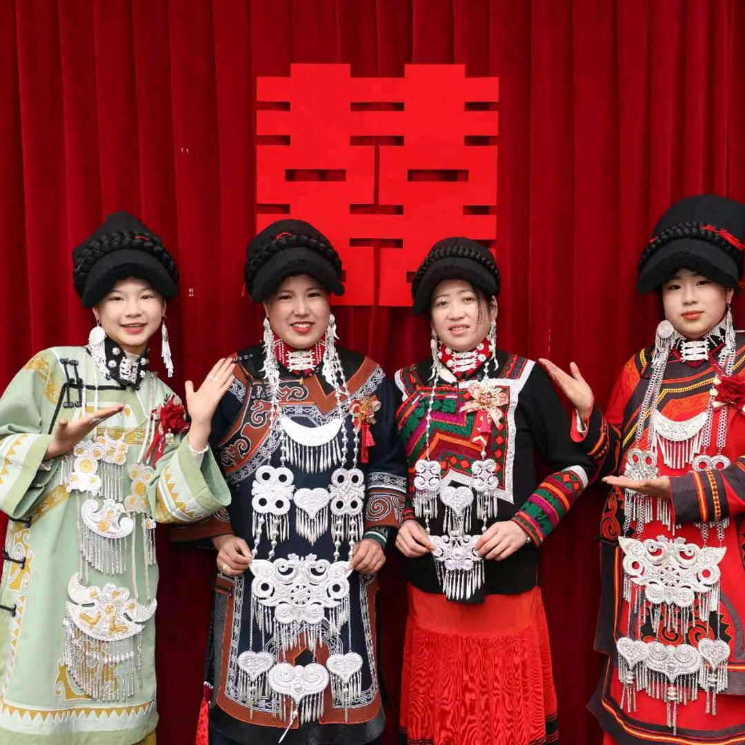 把心留给爱你的人，把美留给自己