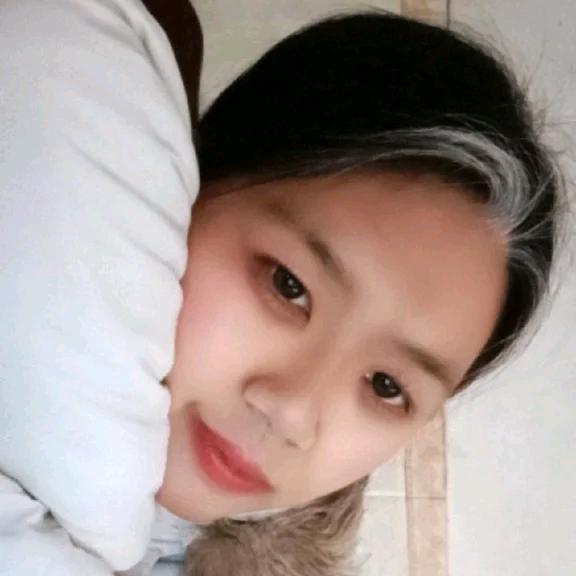 傻傻快乐 ^O^笨小猪🐷（桃姐）