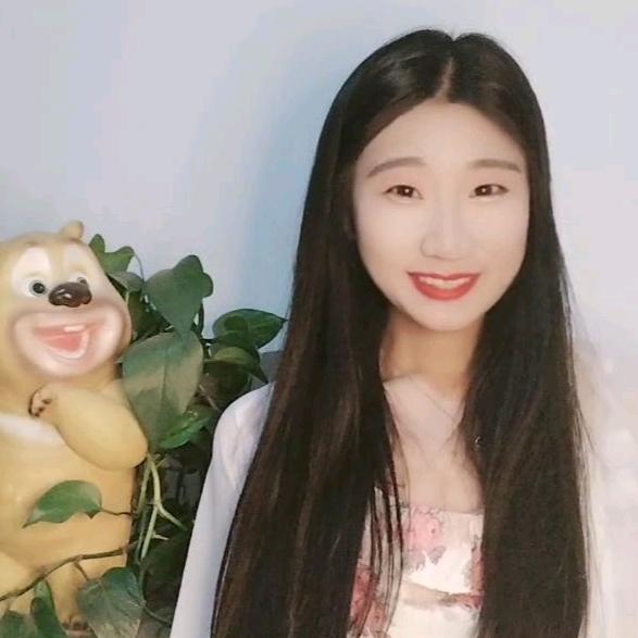 小黄.