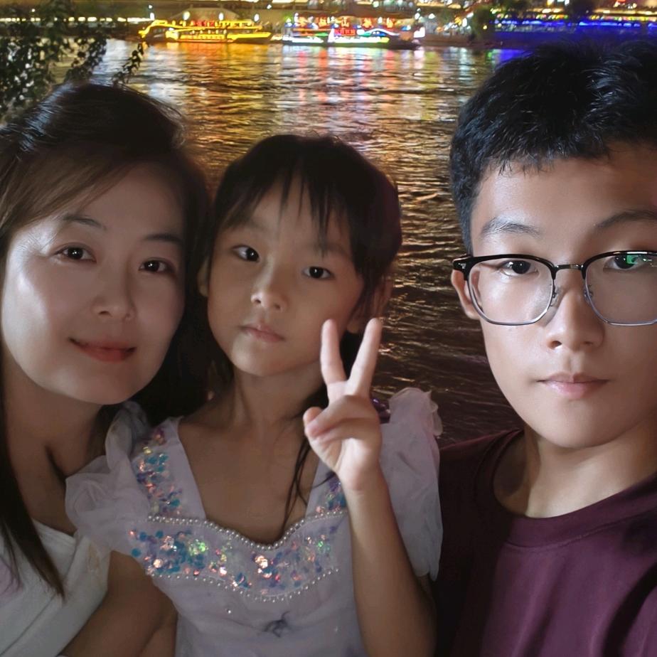 向阳而生(单亲妈妈带俩娃)