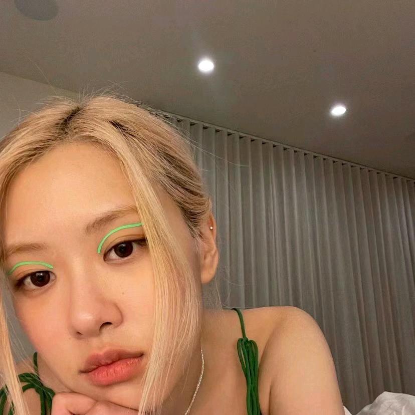 坨坨.
