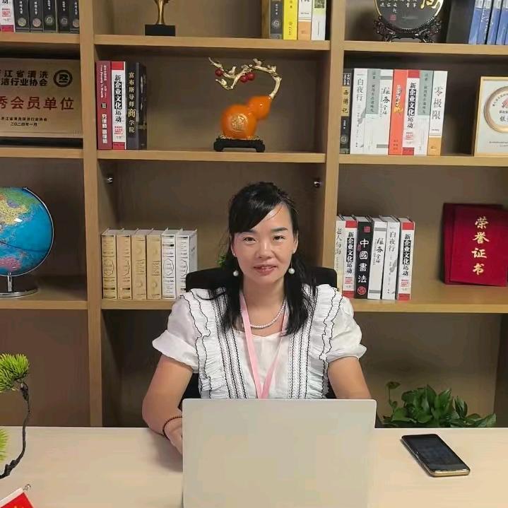 玲玲聊家政.（收徒弟。）