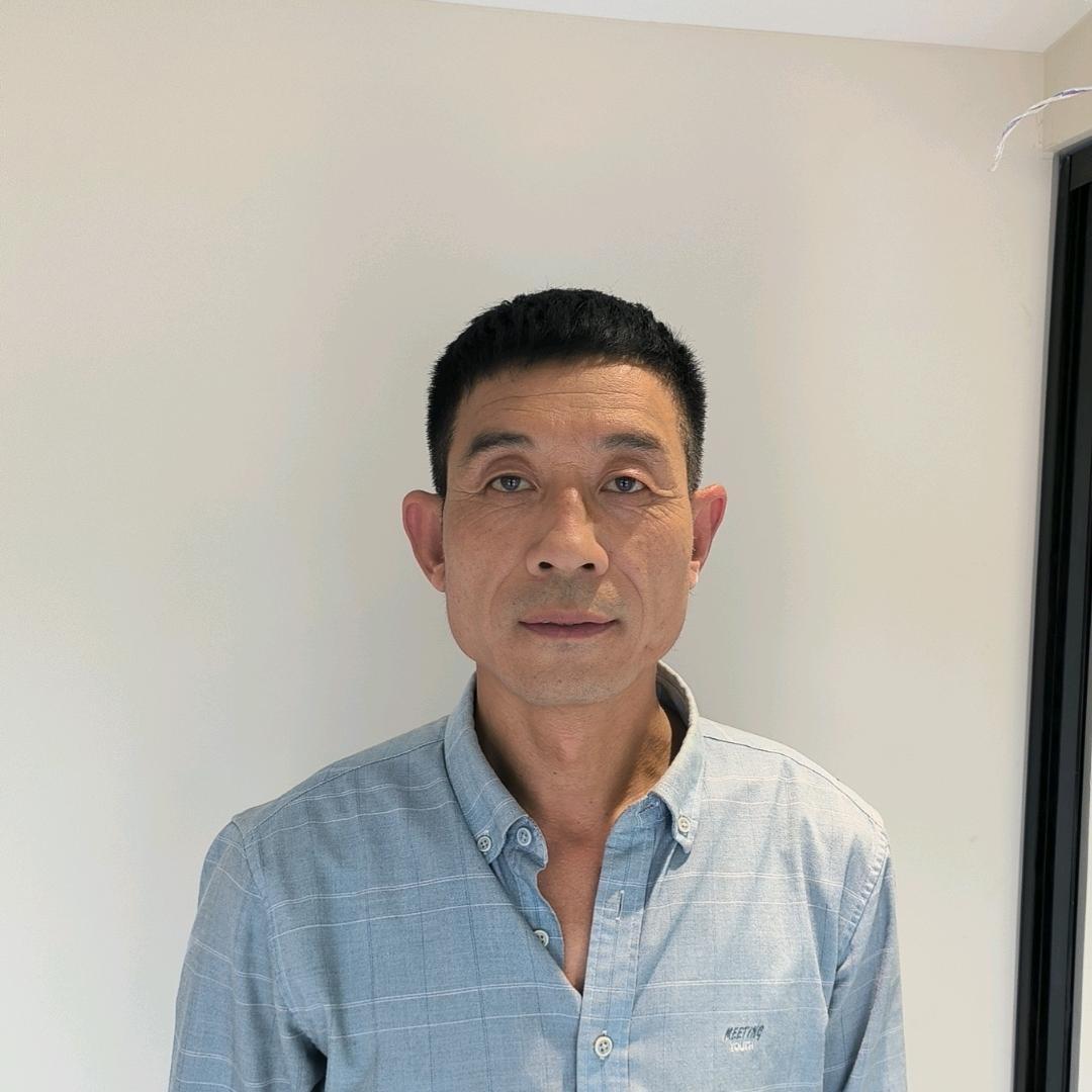 76年龙哥