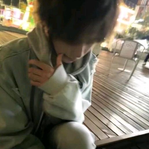 卫