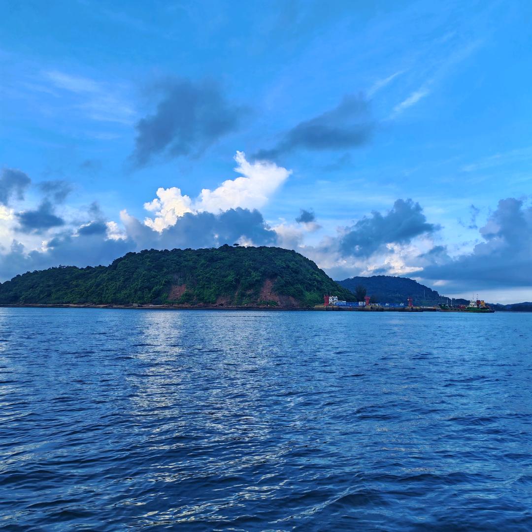 三岁小孩