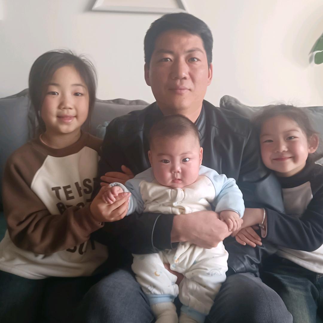 三个宝的爸爸